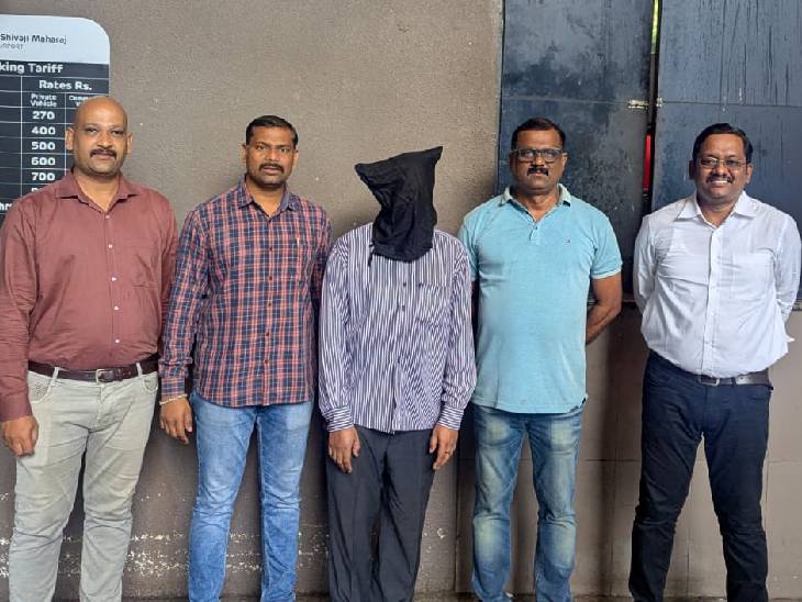 मुंबई बम धमकी: बदला लेने के लिए दोस्त को फंसाना चाहता था ज्योतिषी, नोएडा से गिरफ्तार