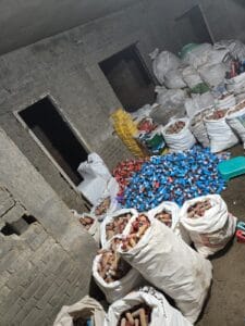  Greater Noida: दादरी में दिवाली से पहले पुलिस का बड़ा छापा, अवैध पटाखा फैक्ट्री का भंडाफोड़, 1500 किलो विस्फोटक जब्त