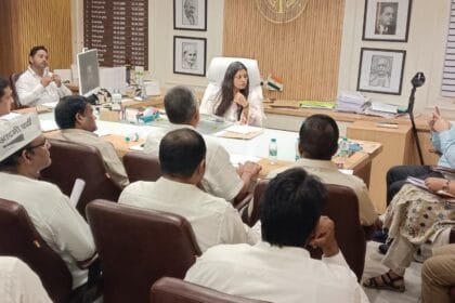 गौतम बुद्ध नगर में स्नातक एवं शिक्षक निर्वाचन: मतदेय स्थलों के निर्धारण हेतु राजनीतिक दलों के साथ बैठक संपन्न