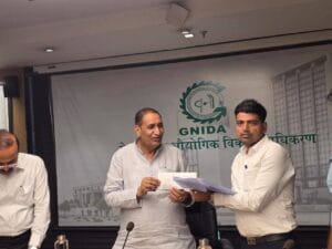 सूरजपुर के किसानों का वर्षों का इंतजार खत्म, 6% प्लॉट आवंटन पत्र पाकर खिले चेहरे