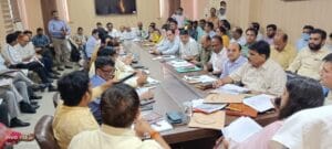  DM मेधा रूपम का बड़ा एक्शन: IGRS शिकायतों में लापरवाही पर कटेगा वेतन,फिसड्डी विभागों के अफसरों का वेतन कटेगा,टॉप-10 से बाहर हुए तो कटेगा वेतन 