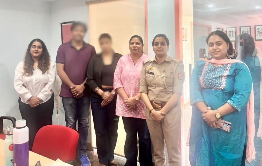 नोएडा पुलिस की अनूठी पहल: काउंसलिंग से बचाया एक और बिखरता परिवार, FDRC बना रिश्तों का सहारा