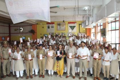 मिशन शक्ति 5.0: नोएडा की मदरसन कंपनी में गूंजे महिला सुरक्षा के स्वर, पुलिस ने 500 से ज्यादा लोगों को किया जागरूक