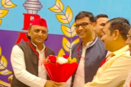 कौन हैं प्रदीप भाटी? अखिलेश यादव से स्कूल के दिनों का है गहरा नाता