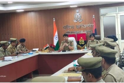 मासिक अपराध गोष्ठी: DCP शक्ति मोहन अवस्थी ने दिए सख्त निर्देश, त्योहारों पर शांति व्यवस्था बनाए रखने पर जोर।