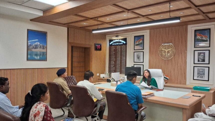 गौतमबुद्धनगर: नशे के खिलाफ जिले में 10 अक्टूबर से महाभियान, शराब माफियाओं पर कसेगा शिकंजा, शिक्षण संस्थानों पर भी रहेगी नजर