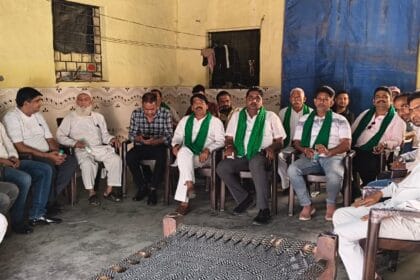 नोएडा में किसानों की समस्याओं को लेकर भारतीय किसान यूनियन (भानु) ने दी बड़े आंदोलन की चेतावनी