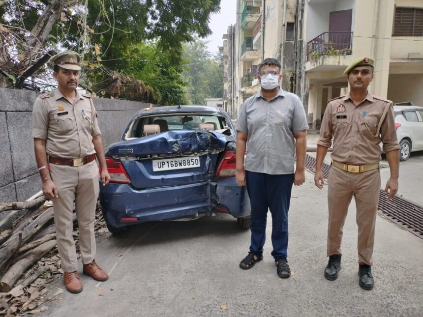 नोएडा में दर्दनाक हादसा: कार रिवर्स करते समय 4 साल के मासूम की कुचलकर मौत, चालक गिरफ्तार