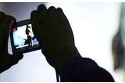 Noida News: भतीजे ने चाची की अश्लील वीडियो बनाकर किया ब्लैकमेल, लाखों के जेवरात हड़पे