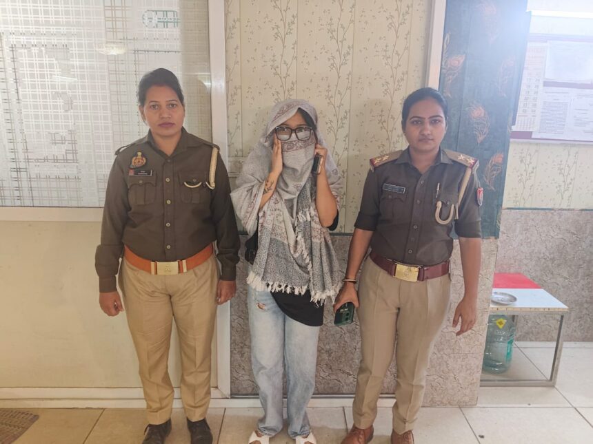 सोशल मीडिया पर जातिगत टिप्पणी करना युवती को पड़ा भारी, आपत्तिजनक रील बनाने के आरोप में ग्रेटर नोएडा पुलिस ने किया गिरफ्तार