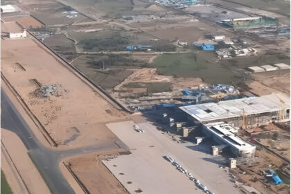 Noida Airport News: जेवर एयरपोर्ट के पास घर बनाने का सुनहरा मौका, सेक्टर-5 में आ रही है 4000 प्लॉट की बड़ी स्कीम!