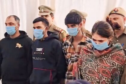 Noida News: नोएडा में 'फैमिली गैंग' का भंडाफोड़, पति-पत्नी और साले ने मिलकर शहर में मचाया था कोहराम, 20 लाख का सामान बरामद