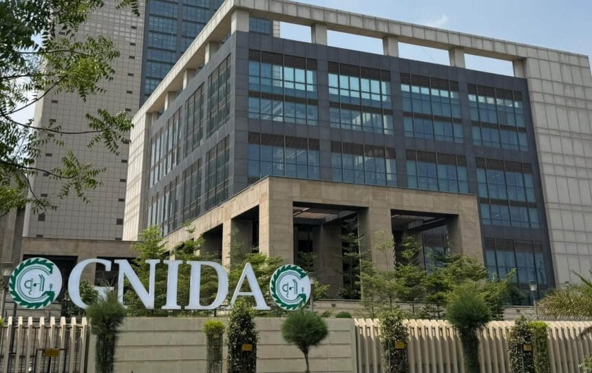 Greater Noida Pollution News: ग्रेटर नोएडा में प्रदूषण नियमों की अनदेखी पर भारी स्ट्राइक, 46 उल्लंघनकर्ताओं पर करीब 50 लाख का जुर्माना