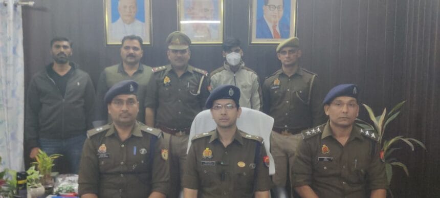 Noida News: NCR का सबसे बड़ा EV स्कैम, ₹85,000 लगाकर ₹7,000 मासिक मुनाफे का सपना दिखाया, फिर हो गए फरार! पुलिस ने दबोचा शातिर ठग