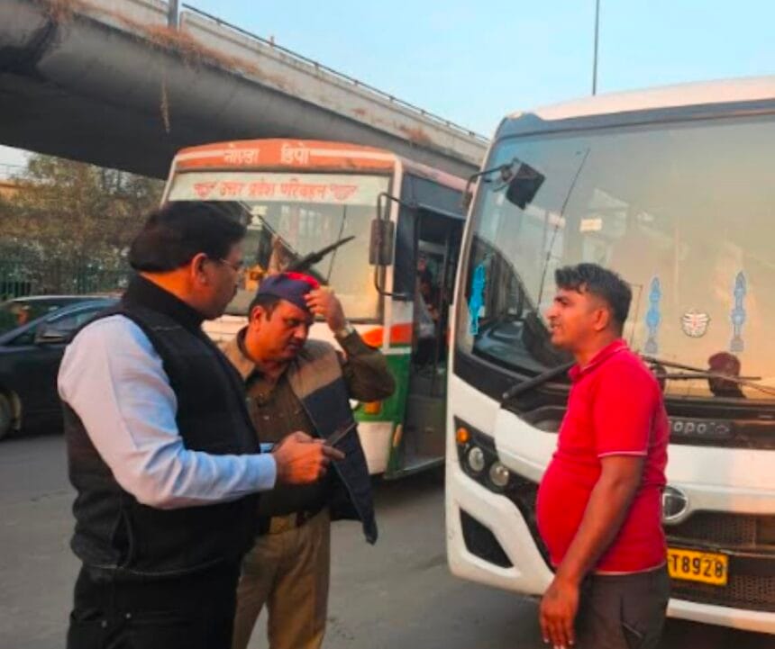 नोएडा में परिवहन विभाग का महाअभियान: ओवरलोड वाहनों पर चला हंटर, वसूला ₹2.54 करोड़ का जुर्माना