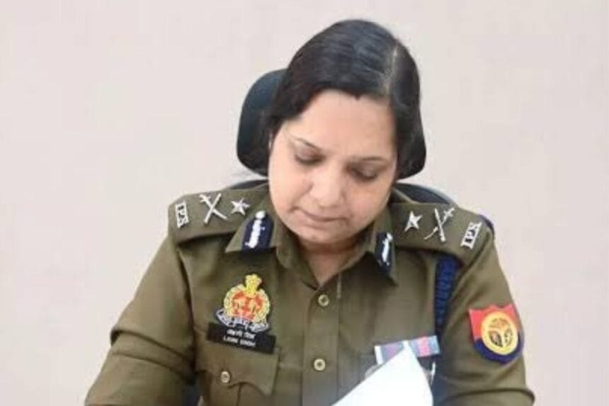 नोएडा पुलिस कमिश्नर का हंटर: बिसरख SHO और ACP पर गिरी गाज; सोसाइटी की लिफ्ट में बुजुर्ग महिला से स्नैचिंग मामले में बड़ी कार्रवाई