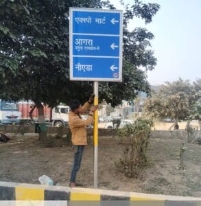 Greater Noida: नोएडा हादसे से जागा ग्रेटर नोएडा प्राधिकरण; CEO का सख्त आदेश&mdash;3 दिन में भरें सड़कें के गड्ढे, लापरवाही पर नपेंगे अधिकारी