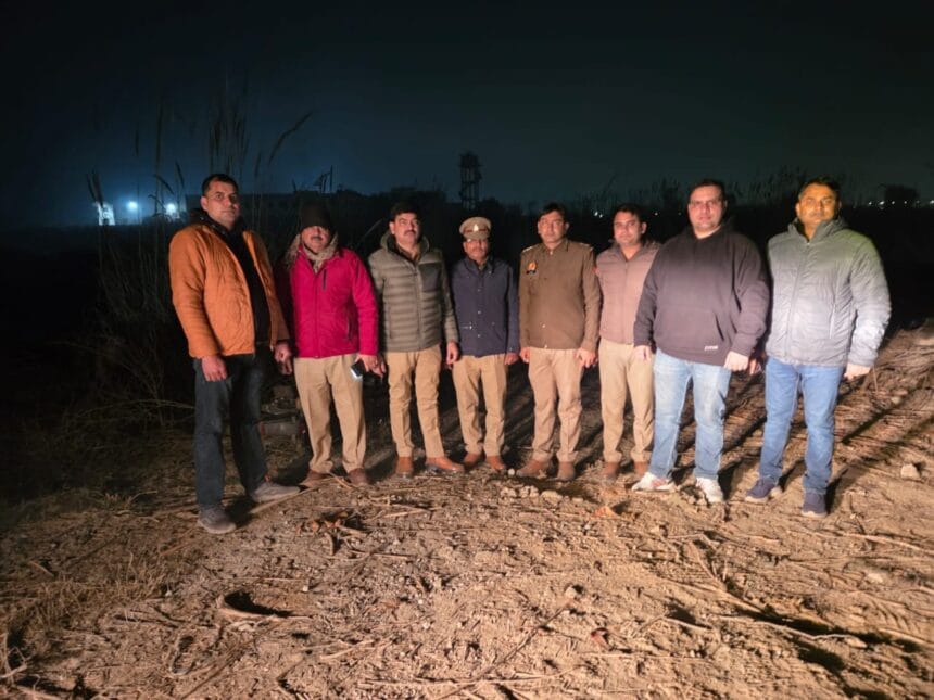 Greater Noida Encounter: कैमराला हत्याकांड के दो मुख्य आरोपी मुठभेड़ में घायल; 25-25 हजार के इनामी अनुज और सक्षम गिरफ्तार, पैर में लगी गोली