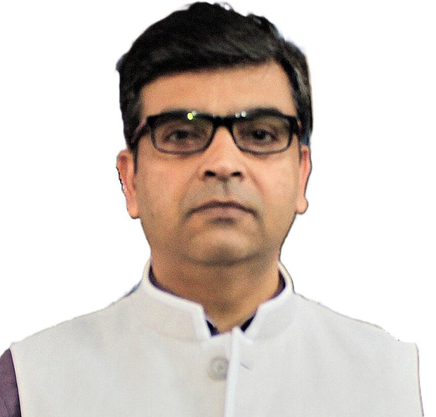 सपा का मास्टर स्ट्रोक: राष्ट्रीय प्रवक्ता प्रदीप भाटी बने मेरठ-सहारनपुर स्नातक चुनाव के प्रभारी, प्रमेन्द्र भाटी की जीत का जिम्मा