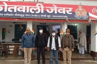 जेवर: सगाई की खुशियों में पार्किंग को लेकर पड़ा खलल, मारपीट और तोड़फोड़ के दो मुख्य आरोपी गिरफ्तार