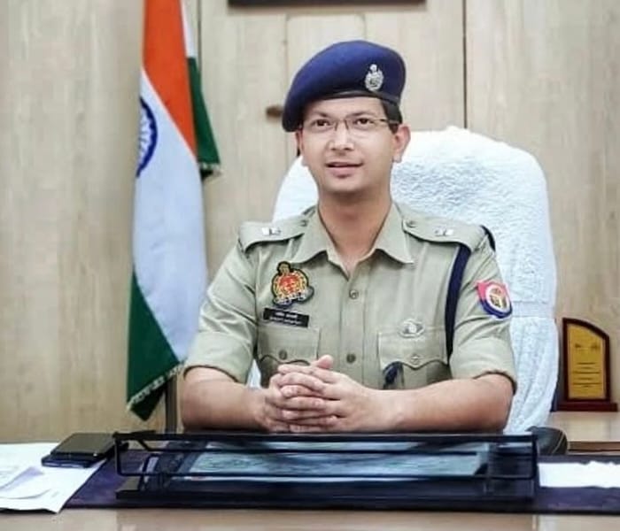 बिसरख पुलिस में हड़कंप:DCP सेंट्रल नोएडा ने लिया एक्शन लापरवाही पर अब चौकी प्रभारी रुचि सैनी पर गिरी गाज