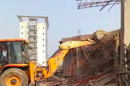 Noida News: नोएडा में भू-माफियाओं पर 'पीला पंजा' भारी; प्राधिकरण ने 3 गांवों में ढहाया अवैध निर्माण, मुक्त कराई ₹500 करोड़ से अधिक की जमीन