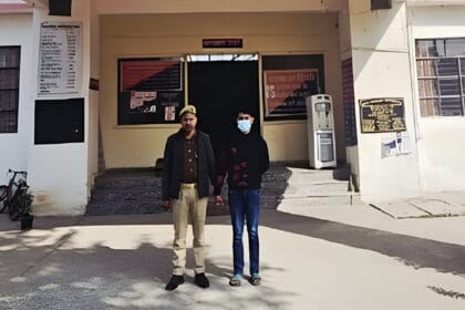 ग्रेटर नोएडा: जीरो पॉइंट पर काल बनी तेज रफ्तार कार, बोलेरो में डीजल डाल रहे दो सगे भाइयों की दर्दनाक मौत