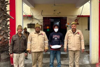 Greater Noida: दादरी में नशे के सौदागर पर पुलिस का प्रहार; 1 किलो 100 ग्राम गांजे के साथ प्रशांत गिरफ्तार, पहले भी जा चुका है जेल