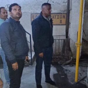 ग्रेटर नोएडा: अजनारा होम्स बिल्डर पर 54.32 लाख का भारी जुर्माना, सीवरेज और कचरा प्रबंधन में लापरवाही पर प्राधिकरण का कड़ा एक्शन