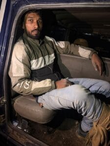 ग्रेटर नोएडा पुलिस मुठभेड़: 27 मुकदमों का शातिर संजीव उर्फ 'मौत' घायल, चोरी की होंडा सिटी बरामद | Ecotech 3 Police Encounter