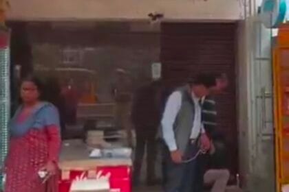 ग्रेटर नोएडा वेस्ट में 'जहरीले' कुट्टू का कहर: 38 लोग बीमार, प्रशासन ने सप्लाई यूनिट को किया सील