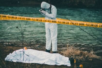 ग्रेटर नोएडा: रबूपुरा में खेत में मिला किसान का लहूलुहान शव, मुआवजे की मोटी रकम बनी जान की दुश्मन? हत्या की आशंका से सनसनी