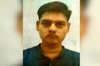 ग्रेटर नोएडा: धूममानिकपुर में 12वीं के छात्र ने खुद को मारी गोली, सुसाइड से पहले मोबाइल डेटा डिलीट कर तोड़ा लैपटॉप; रहस्य बनी मौत