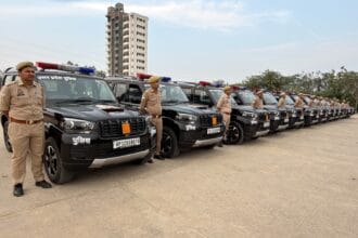 Noida News: नोएडा पुलिस की 'हाई-टेक' गश्त: सड़कों पर दौड़ेंगी 13 नई स्कॉर्पियो PRV, इमरजेंसी में अब और भी कम होगा पुलिस का रिस्पॉन्स टाइम