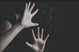 Greater Noida: कलियुगी पिता की हैवानियत, 6 साल की सौतेली बेटी से दुष्कर्म के बाद गला घोंटकर की हत्या; सूरजपुर पुलिस ने आरोपी को भेजा जेल