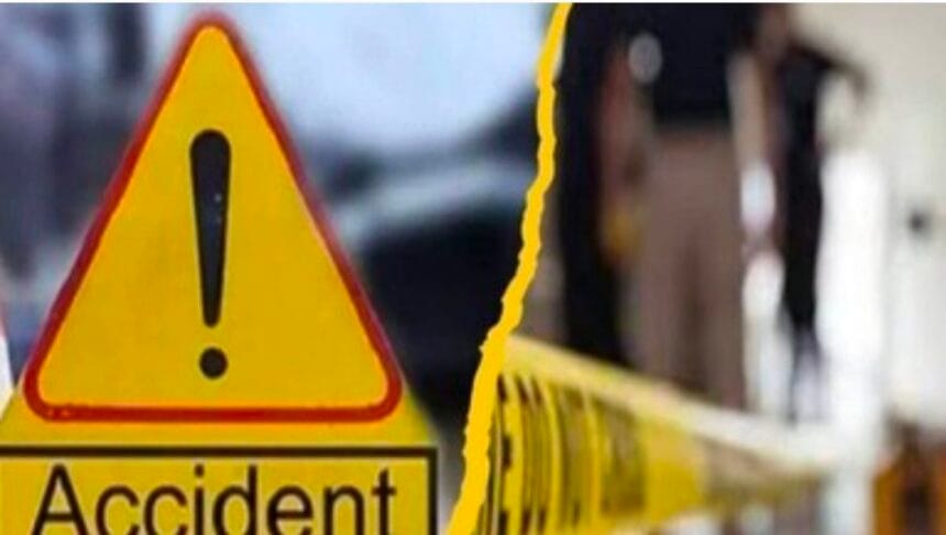 Greater Noida: बादलपुर जीटी रोड पर यूपी पुलिस के सिपाही को ट्रक ने मारी टक्कर, गंभीर हालत में अस्पताल में भर्ती