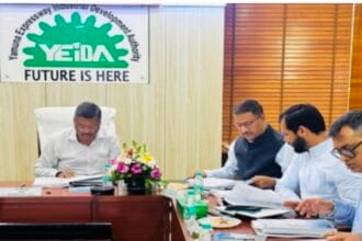 YEIDA बोर्ड बैठक में बड़ा फैसला: 1 अप्रैल से महंगे होंगे प्लॉट, विकास कार्यों के लिए 11.82 लाख करोड़ का भारी-भरकम बजट