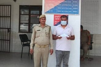 सूरजपुर पुलिस की बड़ी स्ट्राइक: 15 हजार का ईनामी गैंगस्टर अभिषेक उर्फ रवि गिरफ्तार, ग्राम खेड़ी कट से हुई घेराबंदी