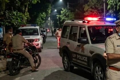 जेवर एयरपोर्ट उद्घाटन से पहले 'घेराबंदी': विपक्षी नेताओं के घर पुलिस का पहरा,पुलिस अलर्ट मोड में