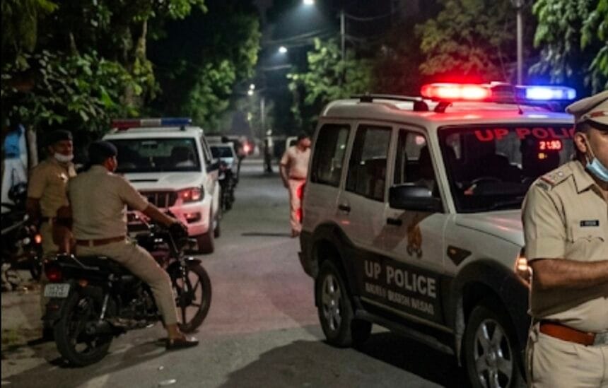 जेवर एयरपोर्ट उद्घाटन से पहले 'घेराबंदी': विपक्षी नेताओं के घर पुलिस का पहरा,पुलिस अलर्ट मोड में