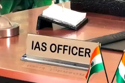 उत्तर प्रदेश में प्रशासनिक 'नारी शक्ति': राज्य के 13 प्रमुख जिलों की कमान अब महिला आईएएस अफसरों के हाथों में