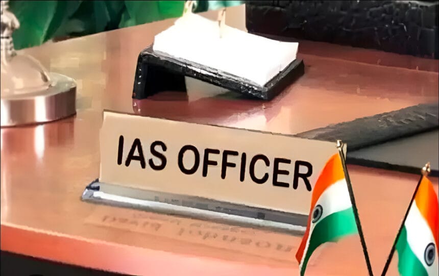 उत्तर प्रदेश में प्रशासनिक 'नारी शक्ति': राज्य के 13 प्रमुख जिलों की कमान अब महिला आईएएस अफसरों के हाथों में