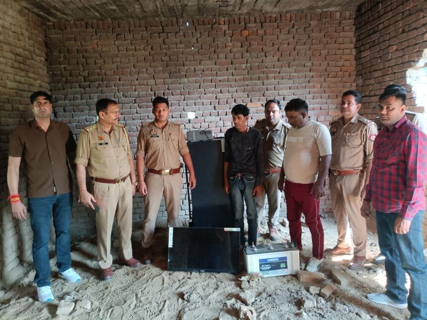 Greater Noida: सूरजपुर पुलिस मुठभेड़ में दो शातिर चोरों के पैर में लगी गोली; गिरोह के 4 सदस्य गिरफ्तार, ड्रिल मशीन से फोड़ते थे घरों के ताले ,तिलपता और देवला की चोरियां खुलीं।