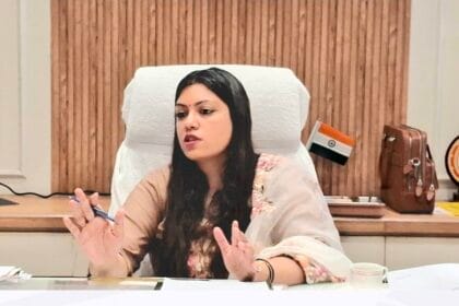 नोएडा इंटरनेशनल एयरपोर्ट: विस्तारीकरण से प्रभावित 14 गांवों के किसानों को मिलेगा मुआवजा; 03 अप्रैल से लगेंगे विशेष कैंप, डीएम मेधा रूपम ने कसी कमर