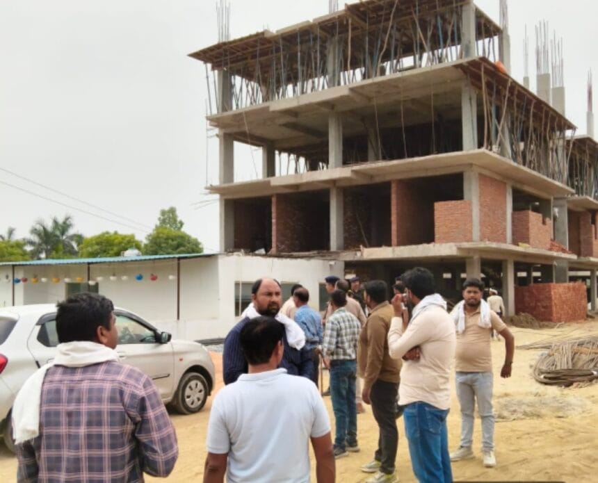 ग्रेटर नोएडा प्राधिकरण का कड़ा एक्शन: वैदपुरा और खोदना कलां में अवैध निर्माण पर चला 'हंटर', कई बहुमंजिला इमारतें सील