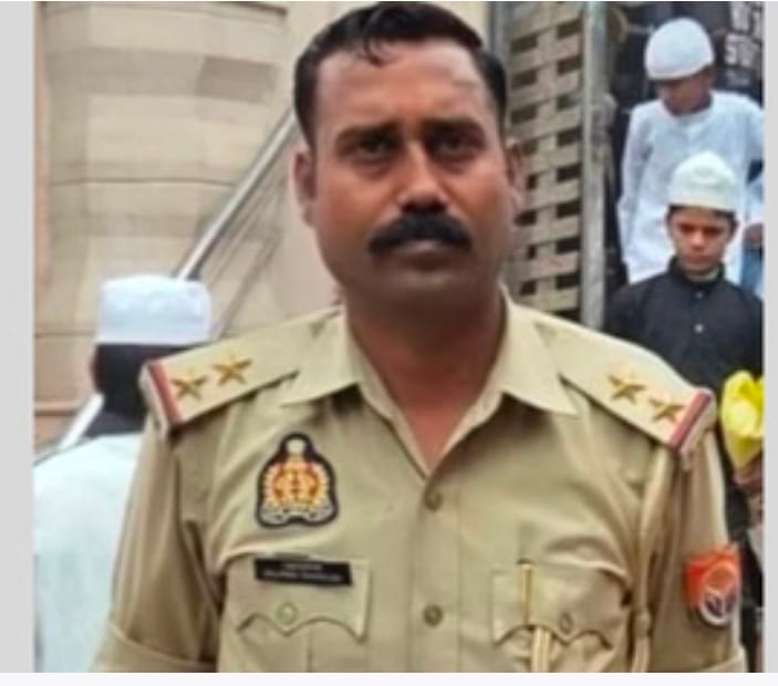 Greater Noida: रबूपुरा थाने में तैनात दरोगा अनुपम कनौजिया का निधन; काम के दौरान सीने में उठा दर्द और थम गई सांसें