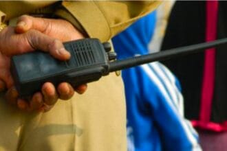 ग्रेटर नोएडा: घरबरा गांव के पास स्कॉर्पियो में मिला किराना व्यापारी का शव, हाथ में पिस्टल; पुलिस हर एंगल से कर रही जांच