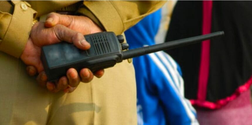 ग्रेटर नोएडा: घरबरा गांव के पास स्कॉर्पियो में मिला किराना व्यापारी का शव, हाथ में पिस्टल; पुलिस हर एंगल से कर रही जांच