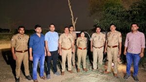 दादरी पुलिस की बड़ी कार्रवाई: सादे कपड़ों में जा रहे पुलिसकर्मी से लूट करने वाला वैगनआर सवार बदमाश मुठभेड़ में ढेर, पैर में लगी गोली