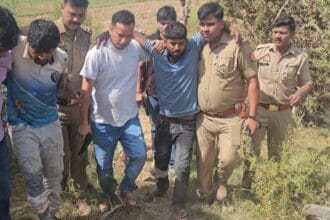 जेवर एनकाउंटर: 15 वर्षीय गोपाल के हत्यारे बदमाशों से पुलिस की सीधी मुठभेड़; गोली लगने से 2 शूटर घायल, तीसरा कॉम्बिंग में दबोचा
